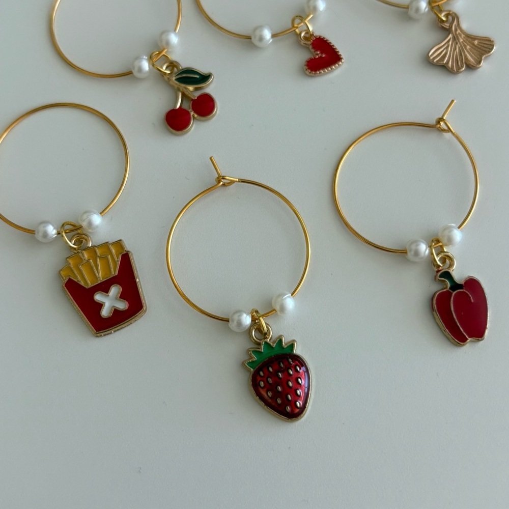 Set of 6 Wine Glass Charms Markers - Picture 3 of 4
